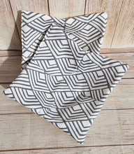 Load image into Gallery viewer, Bowl Cozies - Grey and White Geometric