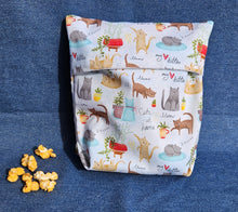 Load image into Gallery viewer, Reusable Popcorn Bag - Cats and Plants